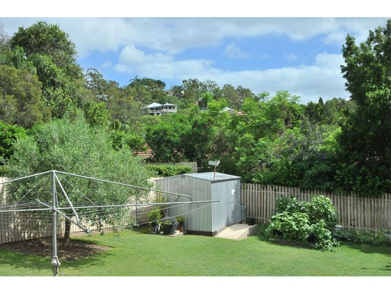 17 Carroll Street, Bardon QLD 4065