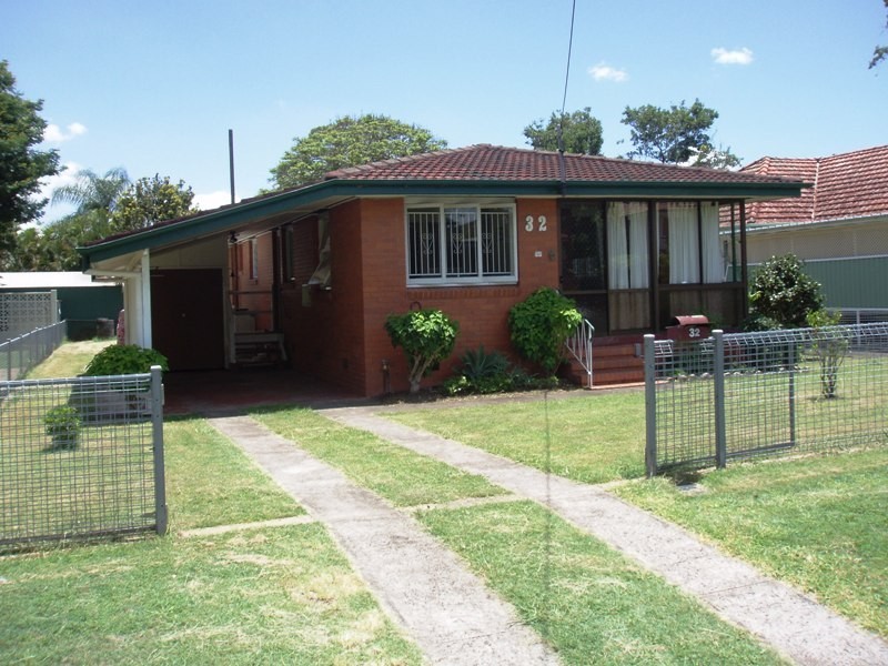 32 Barmore Street, Tarragindi QLD 4121