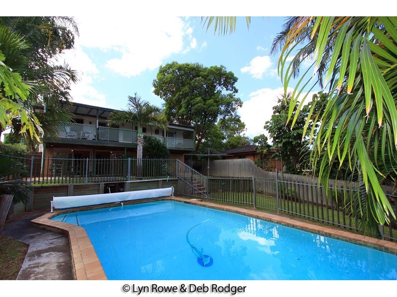 102 Fegen Drive, Moorooka QLD 4105