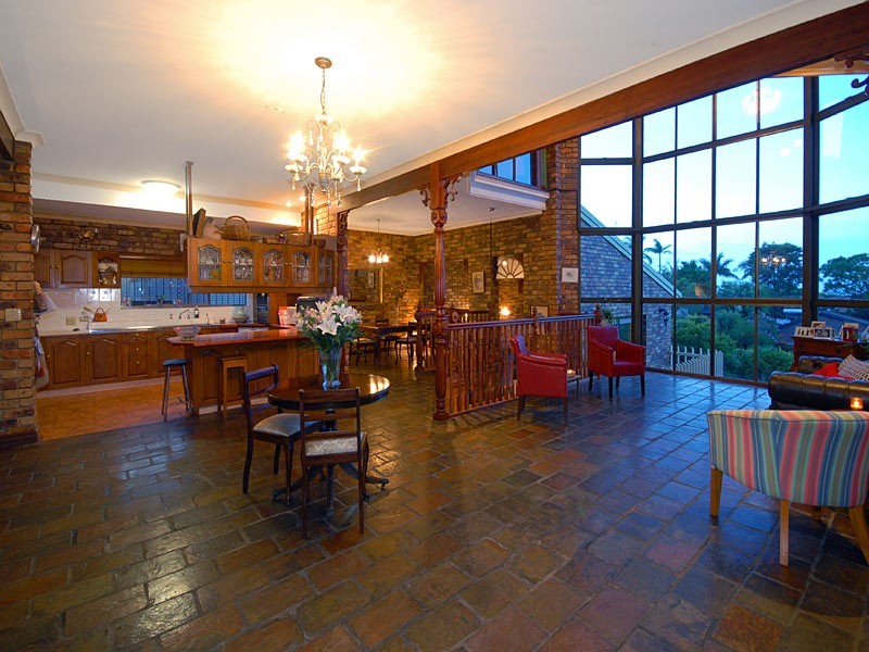 16  Tamarang Street, Tarragindi QLD 4121