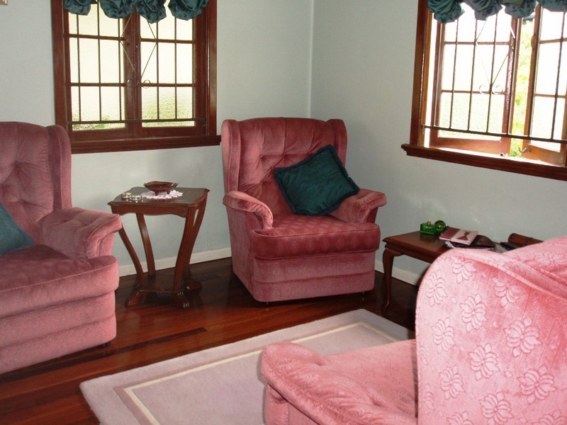 19 Manson Parade, Yeronga QLD 4104