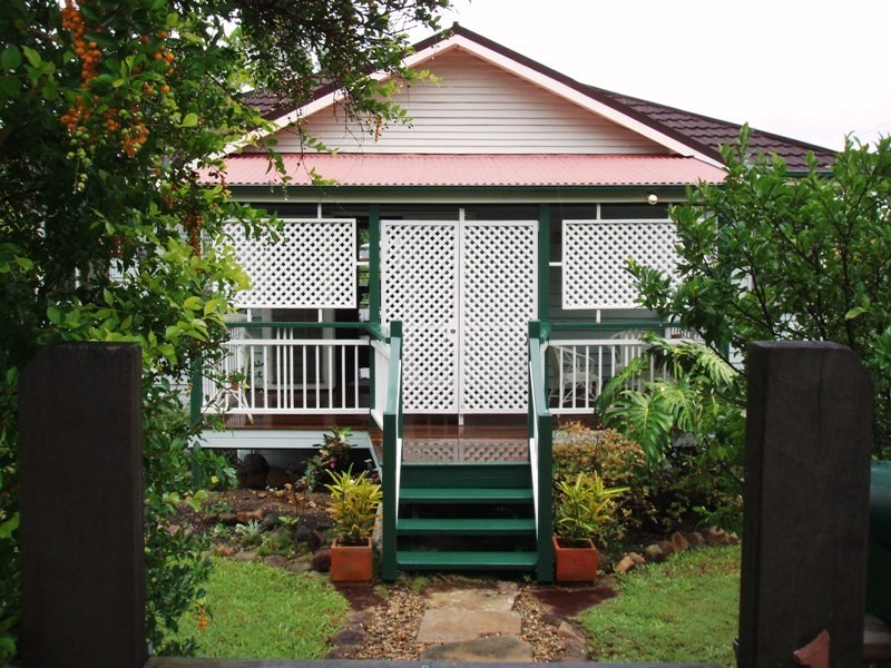 23 Elgar Street, Holland Park QLD 4121