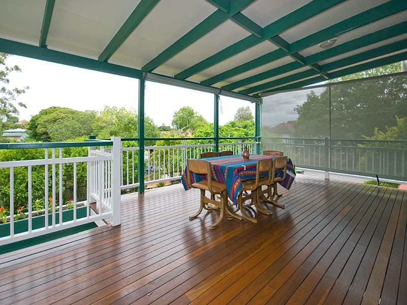 23 Elgar Street, Holland Park QLD 4121