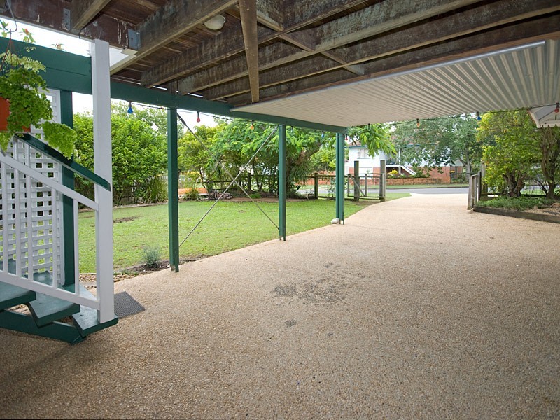 23 Elgar Street, Holland Park QLD 4121