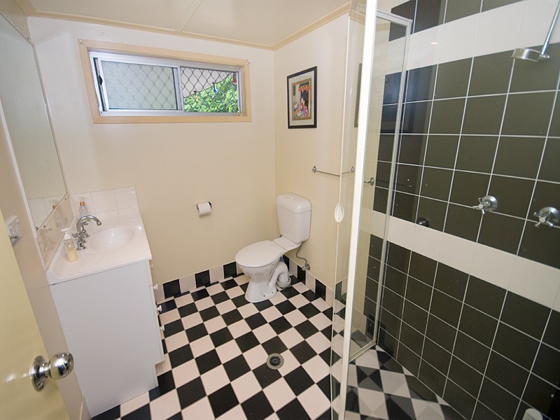 23 Elgar Street, Holland Park QLD 4121