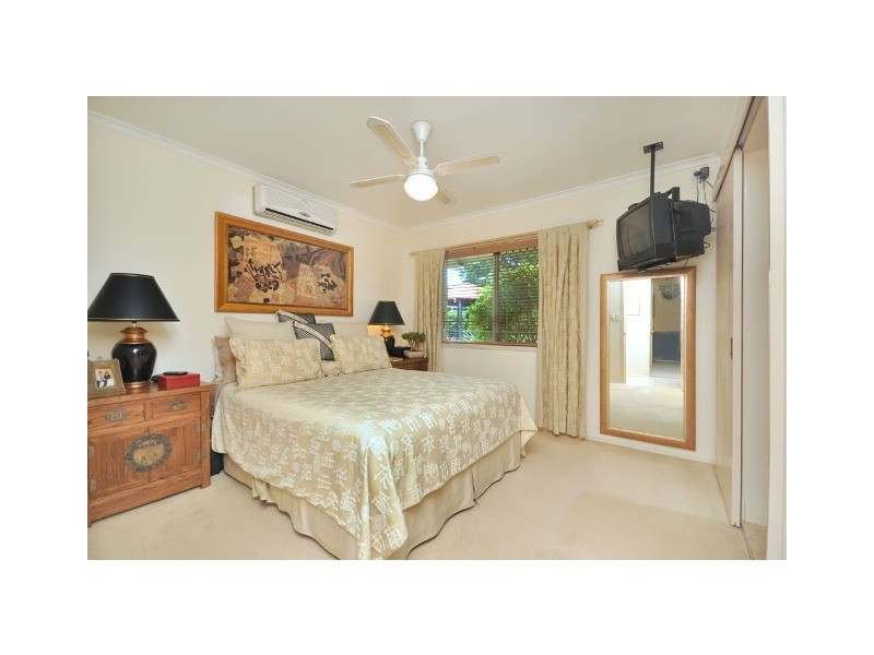 6  Akora Street, Macgregor QLD 4109