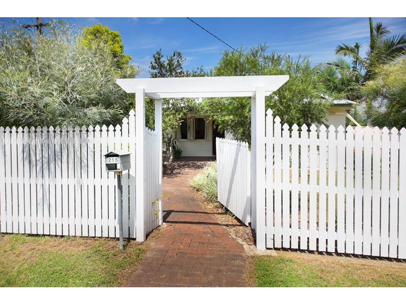 215 Lillian Avenue, Salisbury QLD 4107