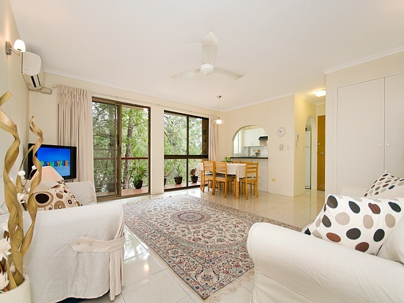 2/55 Bellevue Terrace, St Lucia QLD 4067