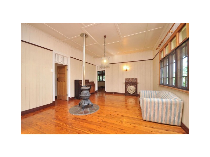 21 Wingarra Street, Yeerongpilly QLD 4105