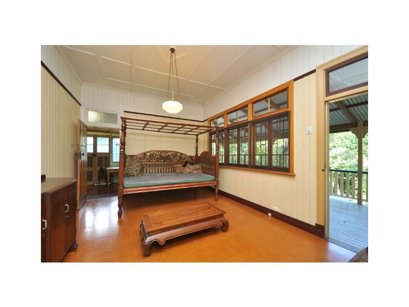 21 Wingarra Street, Yeerongpilly QLD 4105