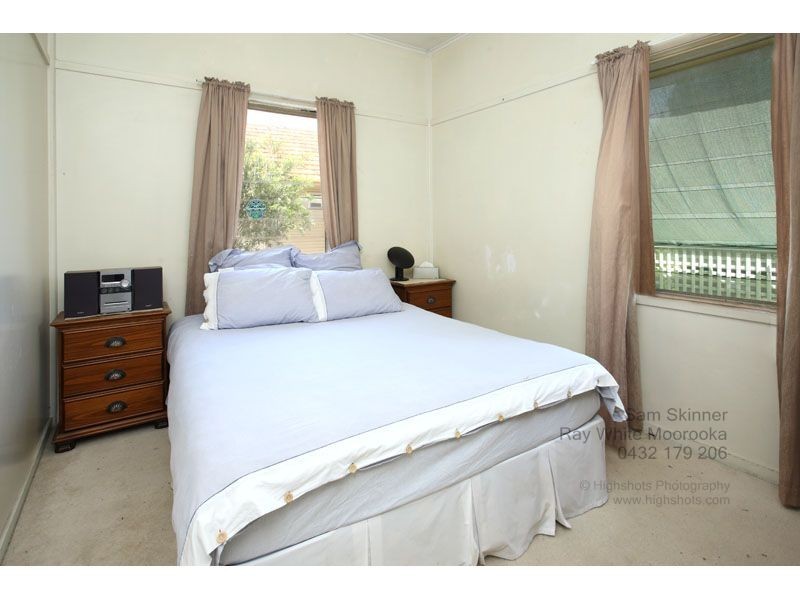 4 Nettleton Crescent, Moorooka QLD 4105