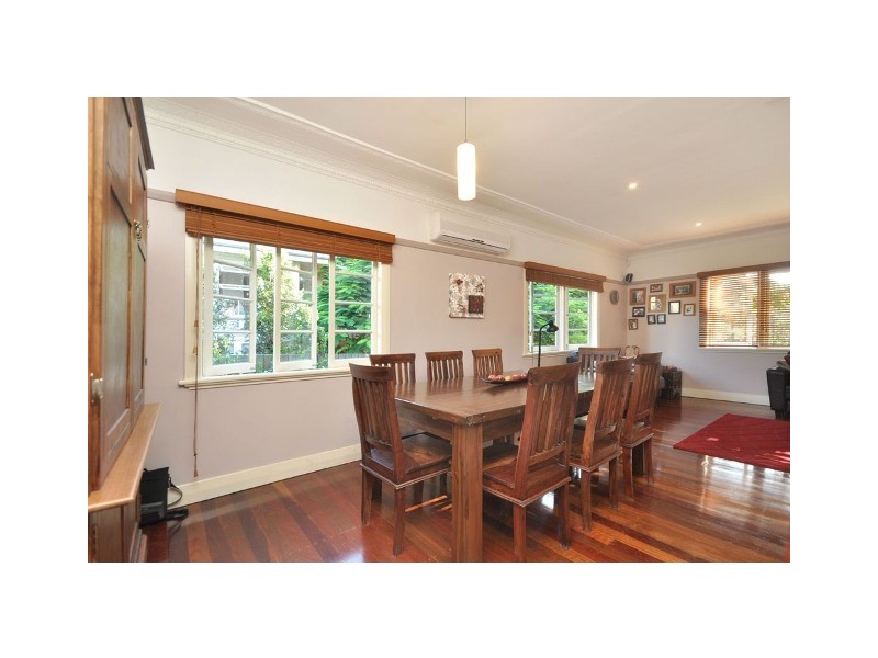 18  Weal Avenue, Tarragindi QLD 4121