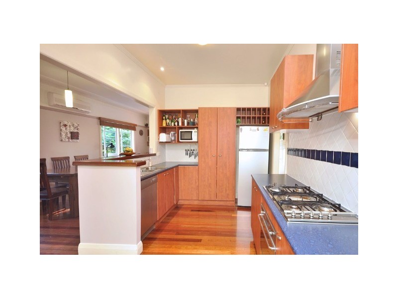 18  Weal Avenue, Tarragindi QLD 4121