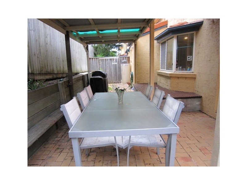 4/92 Plimsol Street, Greenslopes QLD 4120