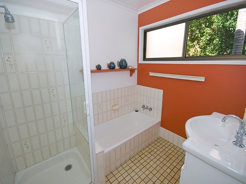 21  Passchendaele Street, Tarragindi QLD 4121