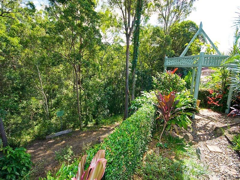 21  Passchendaele Street, Tarragindi QLD 4121