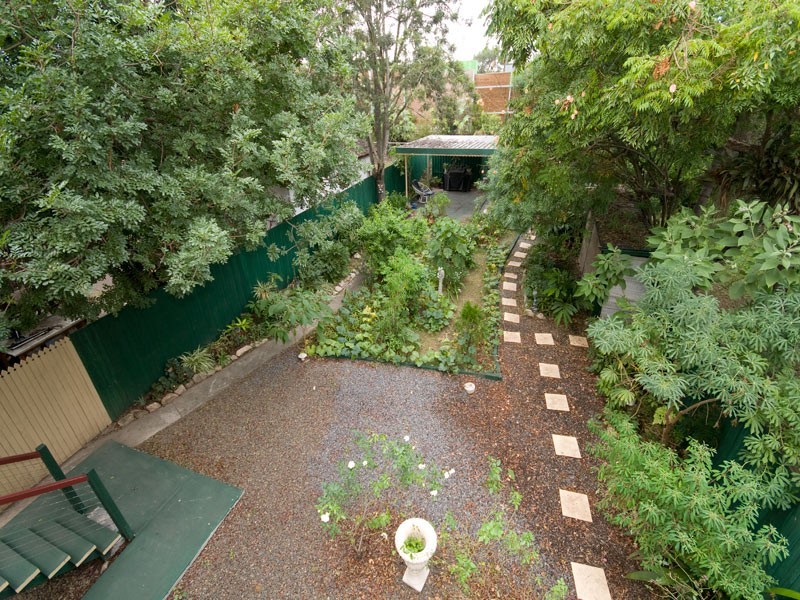 32 Lancelot Street, Tennyson QLD 4105