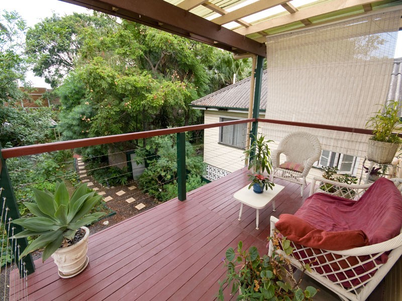32 Lancelot Street, Tennyson QLD 4105