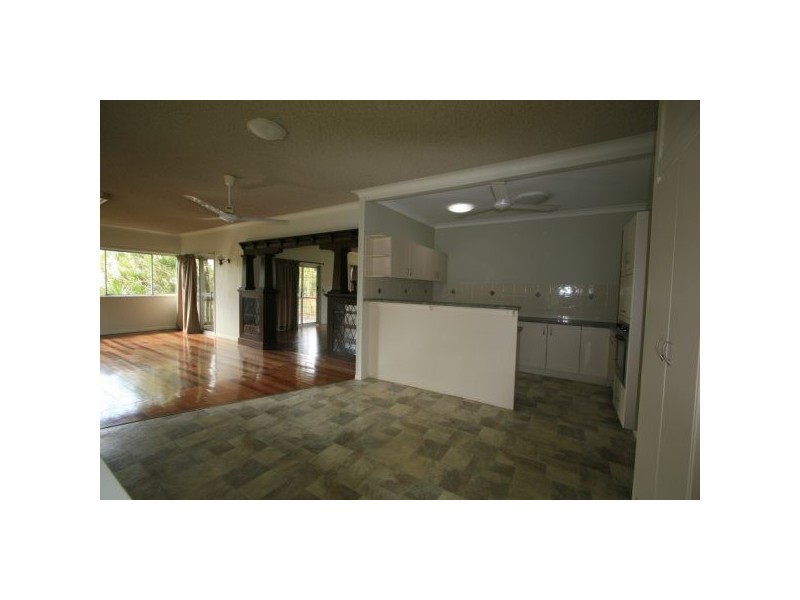 21 Weal Avenue, Tarragindi QLD 4121