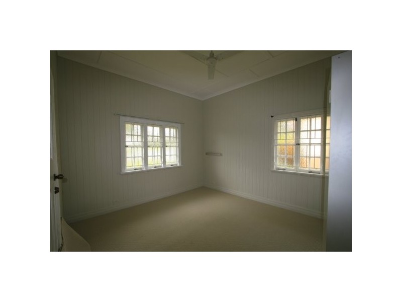 21 Weal Avenue, Tarragindi QLD 4121