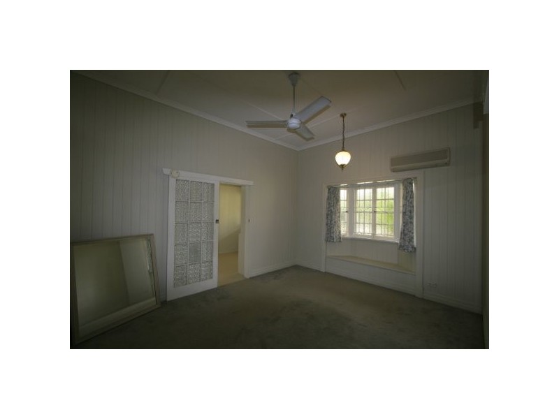 21 Weal Avenue, Tarragindi QLD 4121
