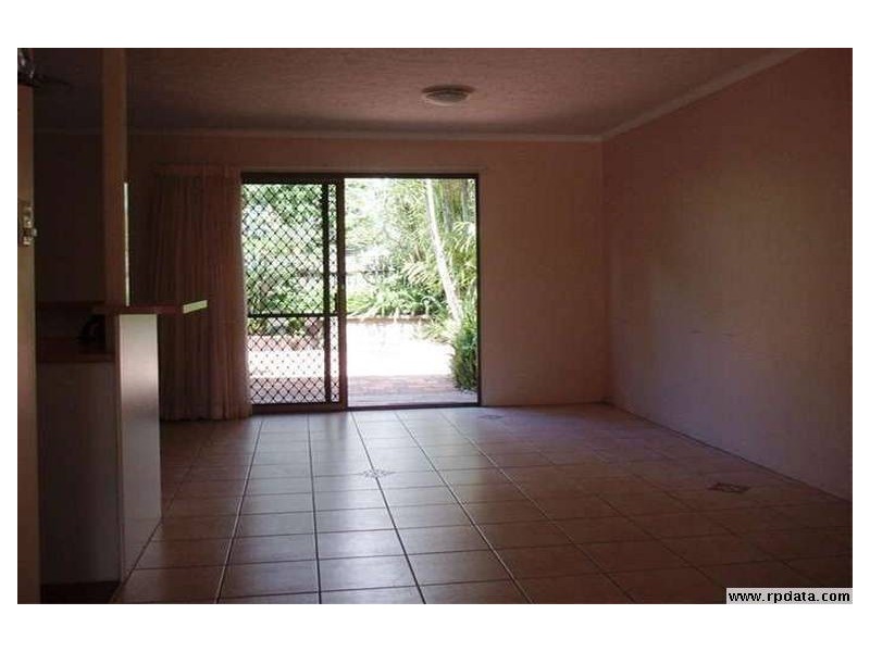 6/27  Brassey Street, Fairfield QLD 4103