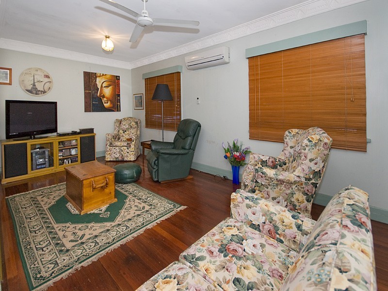 109  Lutzow Street, Tarragindi QLD 4121