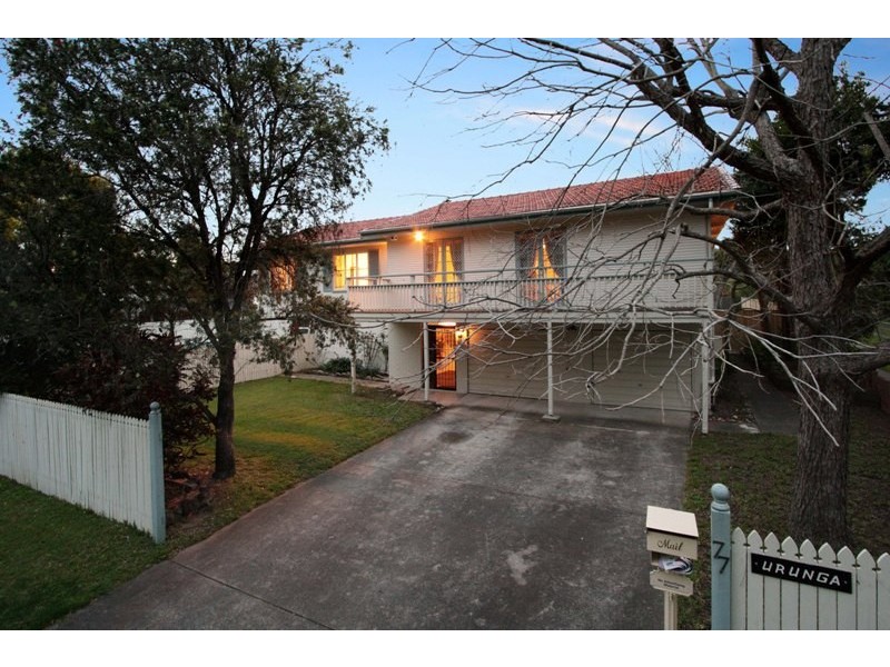 77 Ormadale Road, Yeronga QLD 4104