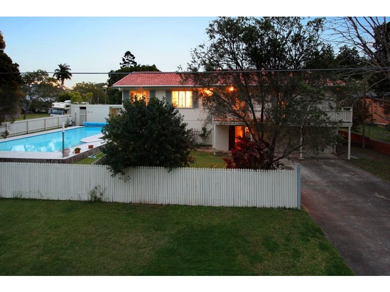 77 Ormadale Road, Yeronga QLD 4104