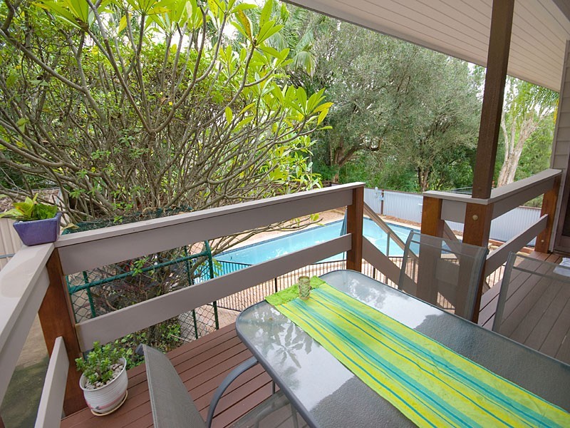 95 Nursery Road, Holland Park West QLD 4121