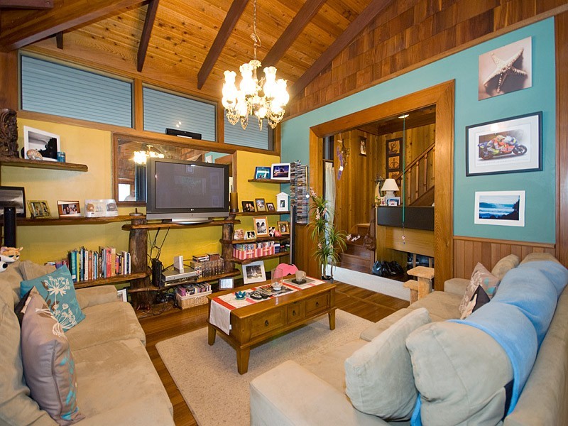 95 Nursery Road, Holland Park West QLD 4121