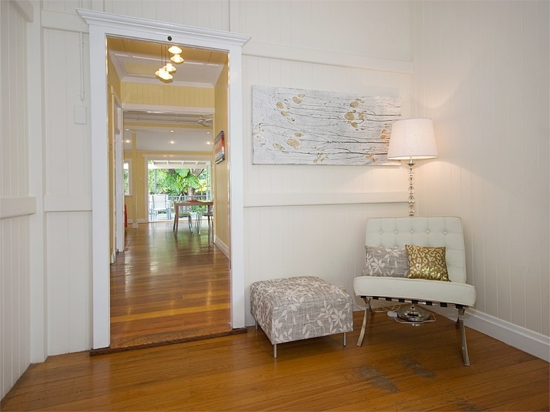 32  Douglas Street, Yeronga QLD 4104