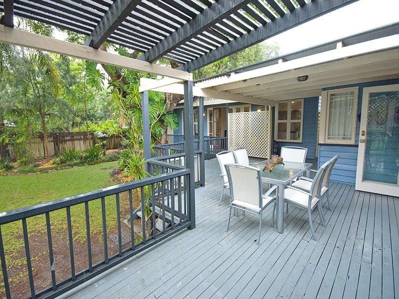 32  Douglas Street, Yeronga QLD 4104