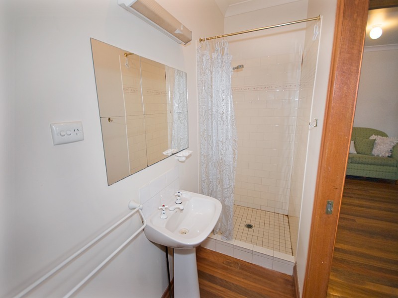 32  Douglas Street, Yeronga QLD 4104