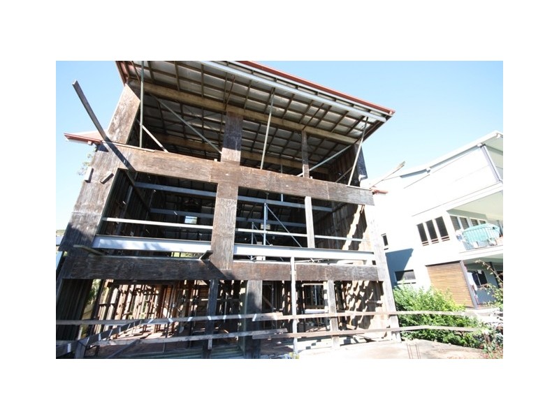 70 Kneale Street, Holland Park West QLD 4121