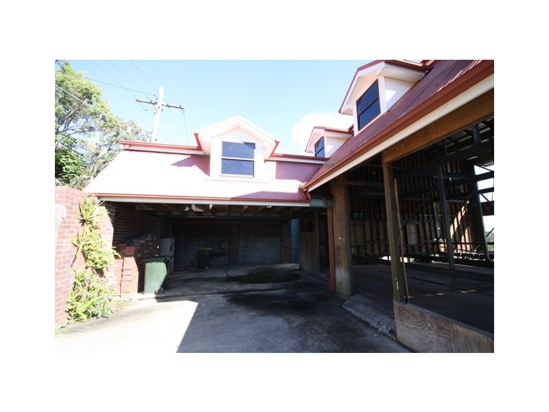 70 Kneale Street, Holland Park West QLD 4121