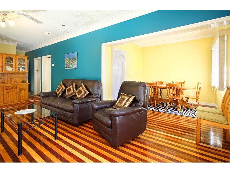 19 Mayfield Road, Moorooka QLD 4105