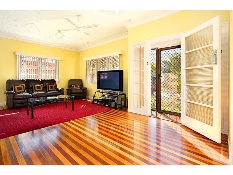 19 Mayfield Road, Moorooka QLD 4105