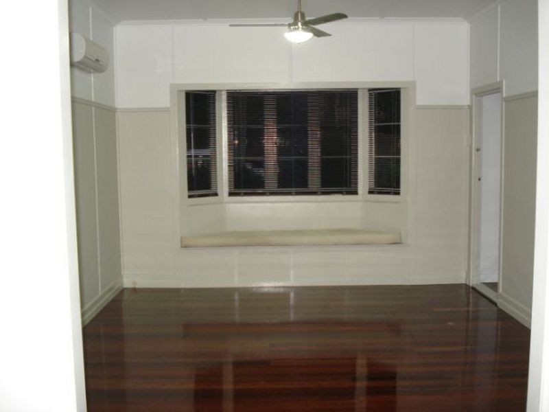 212 Douglas Road,, Salisbury QLD 4107