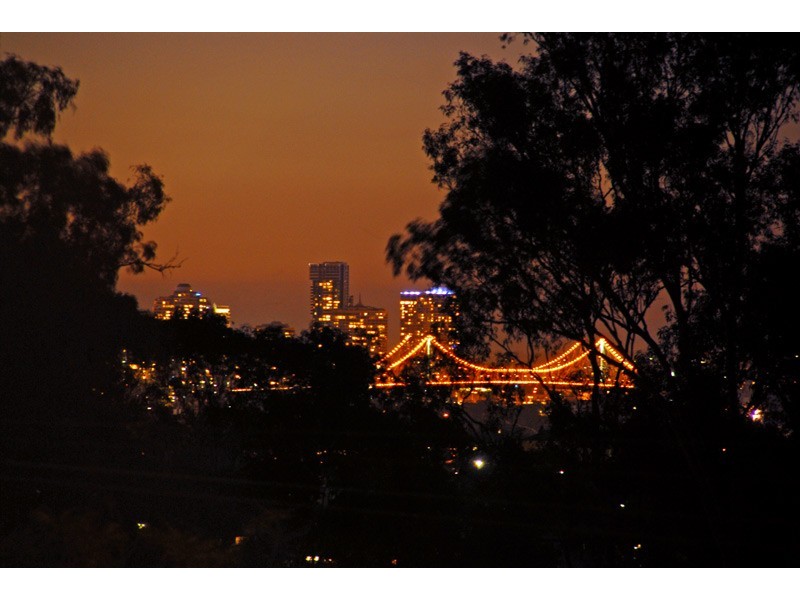 11 Crucis Street, Coorparoo QLD 4151