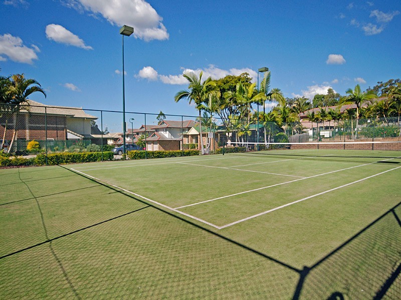 142/3  Bass Street, Woodridge QLD 4114