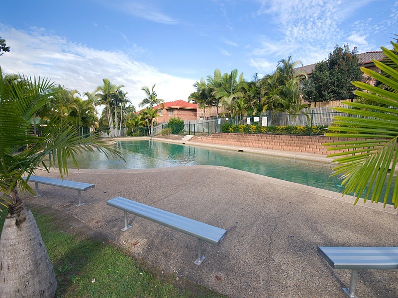 142/3  Bass Street, Woodridge QLD 4114