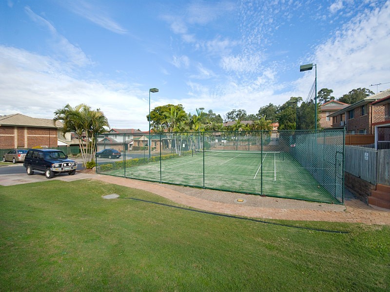 142/3  Bass Street, Woodridge QLD 4114