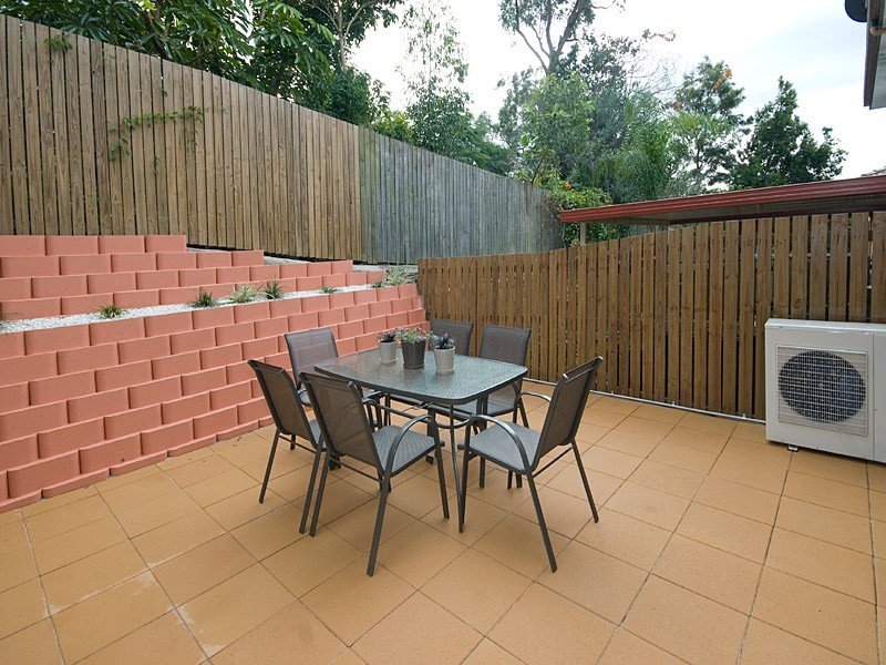 142/3  Bass Street, Woodridge QLD 4114