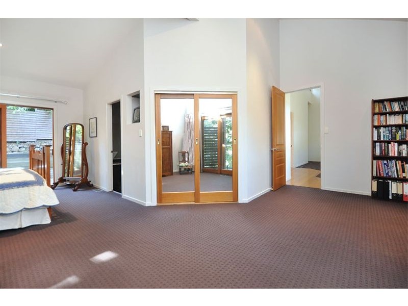 25  Flynn Street, Holland Park West QLD 4121