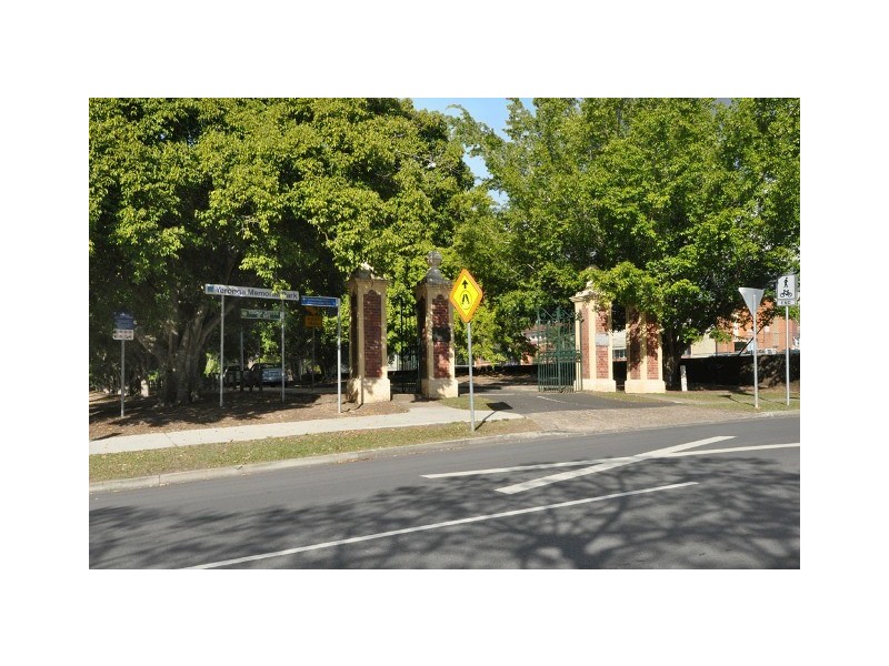 153 Park Road, Yeerongpilly QLD 4105