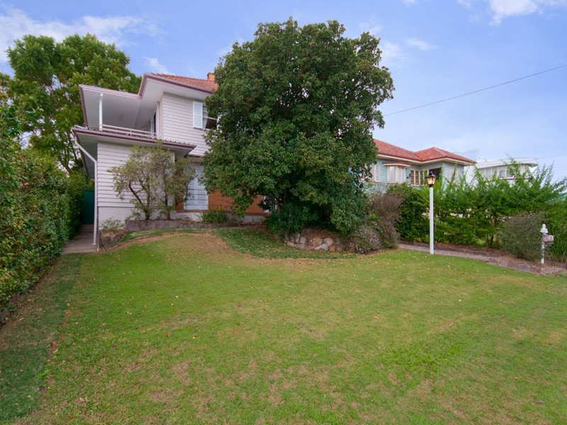 8 Medina Street, Moorooka QLD 4105