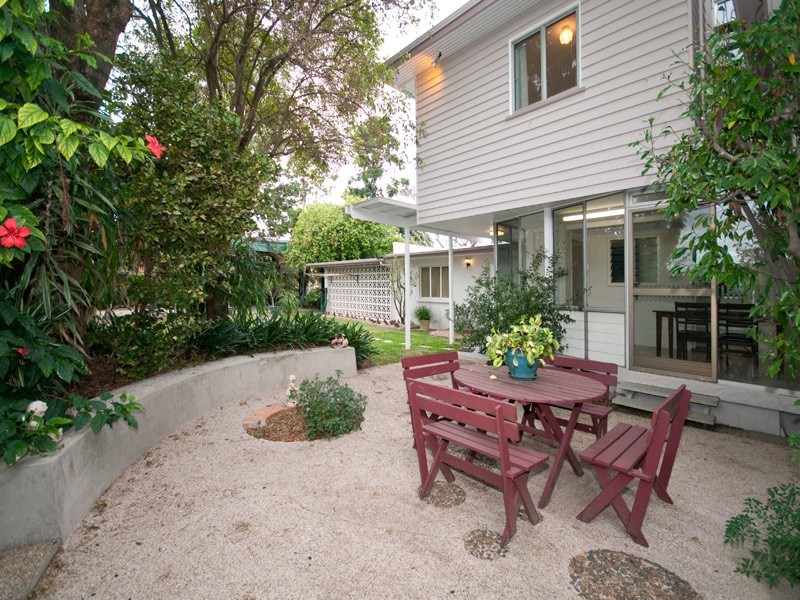 8 Medina Street, Moorooka QLD 4105