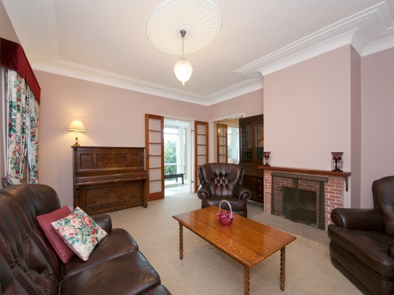 8 Medina Street, Moorooka QLD 4105