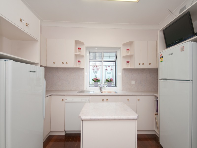 8 Medina Street, Moorooka QLD 4105